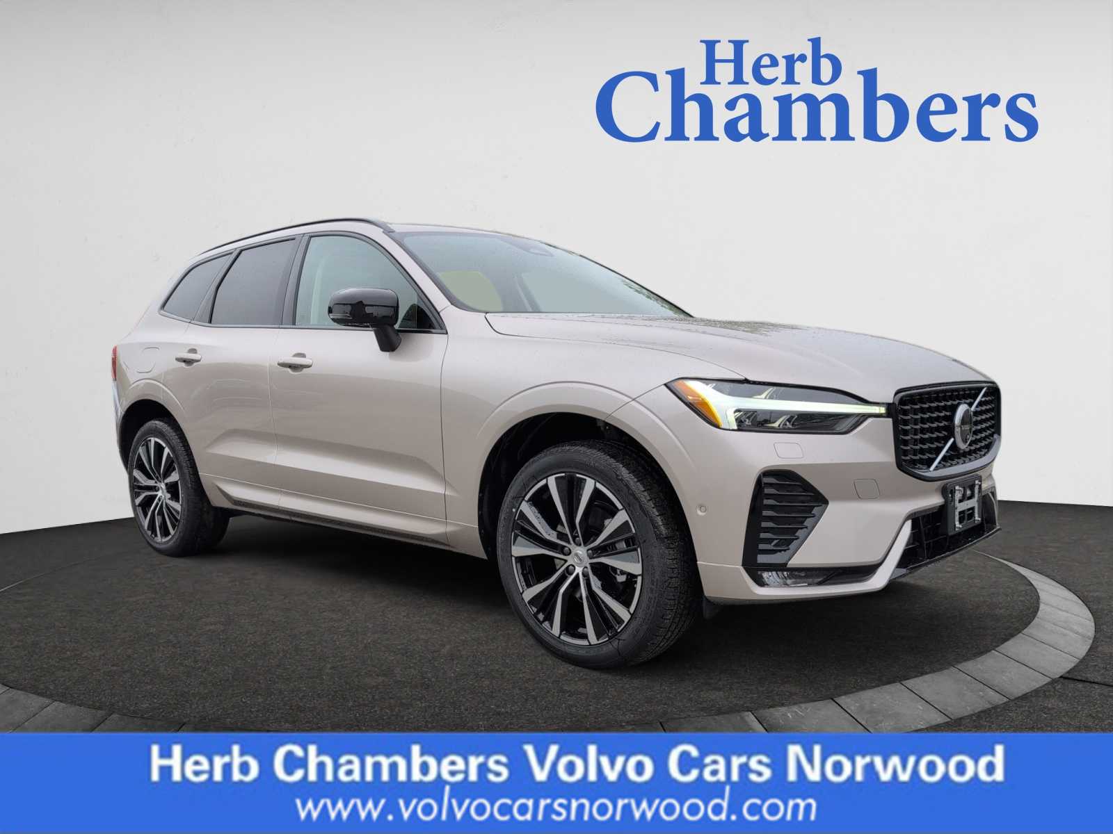 new 2025 Volvo XC60 car, priced at $55,360