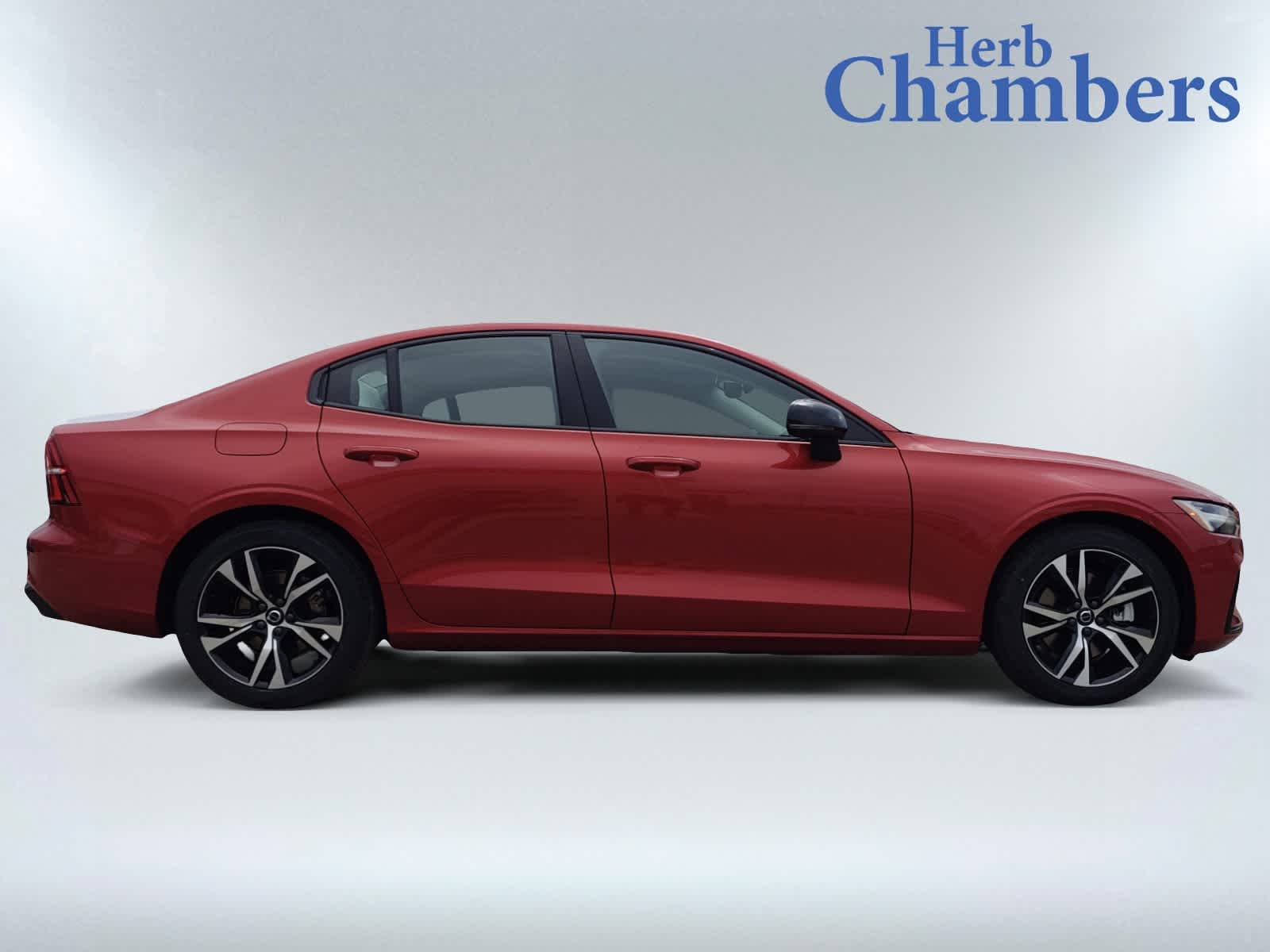 new 2024 Volvo S60 car, priced at $44,395