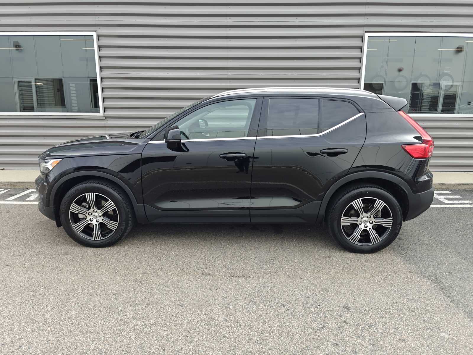 used 2021 Volvo XC40 car, priced at $33,998