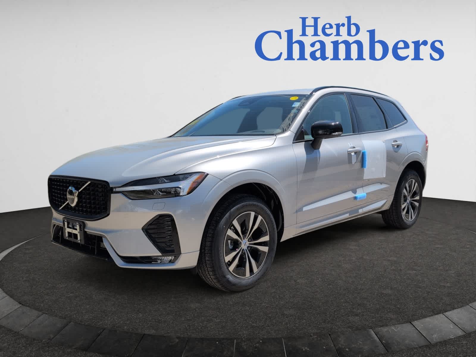 new 2025 Volvo XC60 car, priced at $50,300