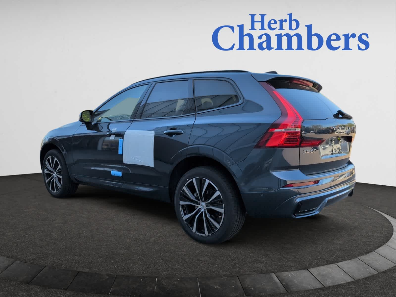 new 2025 Volvo XC60 car, priced at $55,360