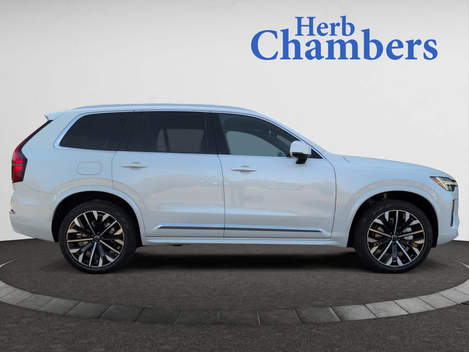 new 2025 Volvo XC90 car, priced at $60,545