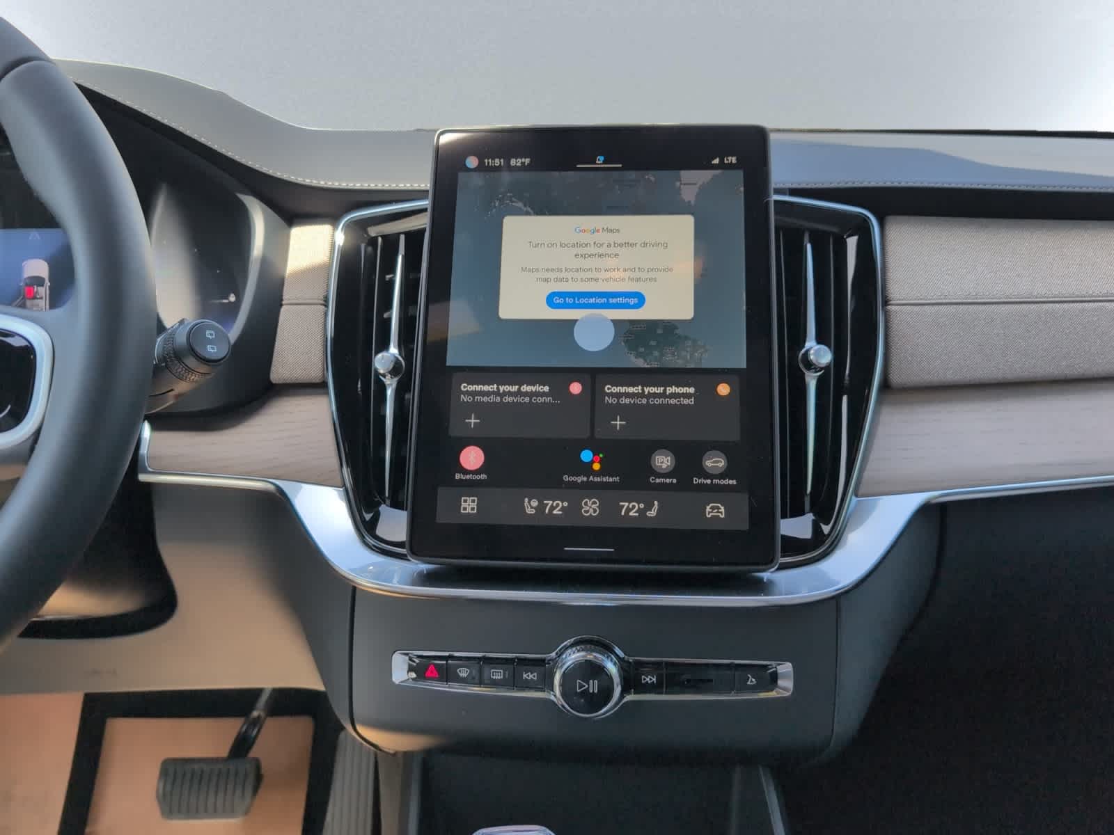 new 2025 Volvo XC90 plug-in hybrid car, priced at $82,735