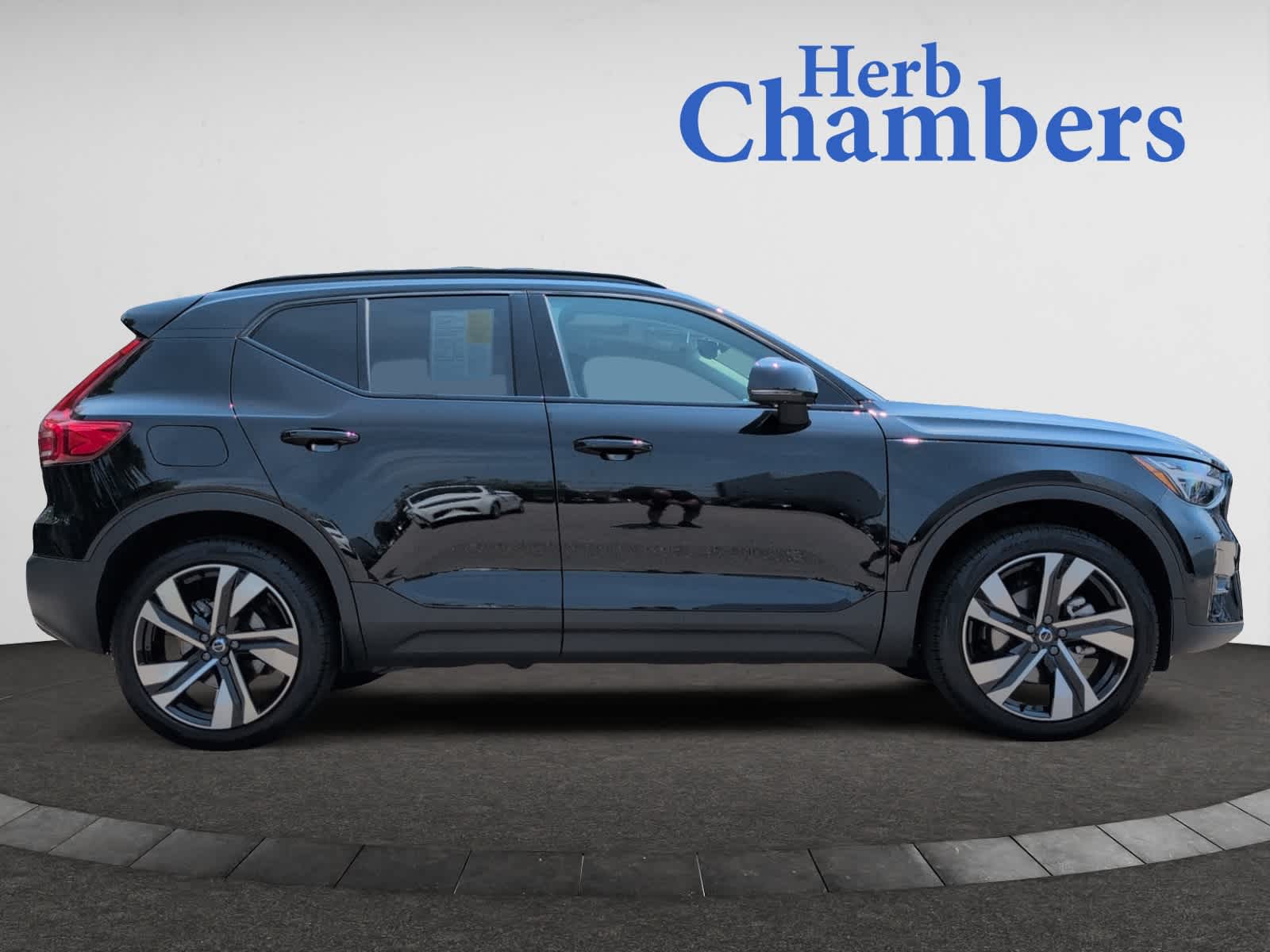 new 2024 Volvo XC40 car, priced at $52,410