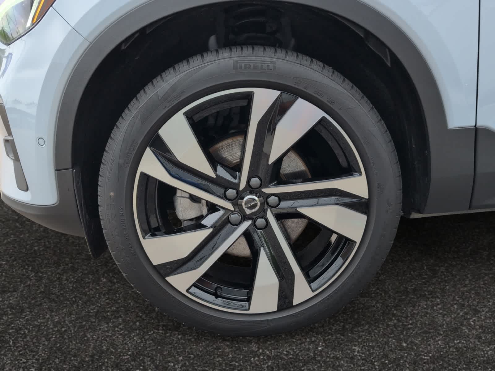 used 2024 Volvo XC40 car, priced at $41,998