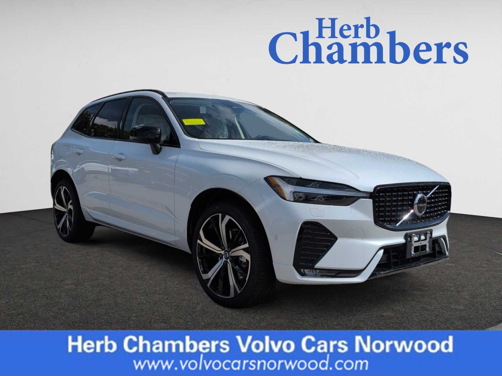 new 2025 Volvo XC60 car, priced at $61,625