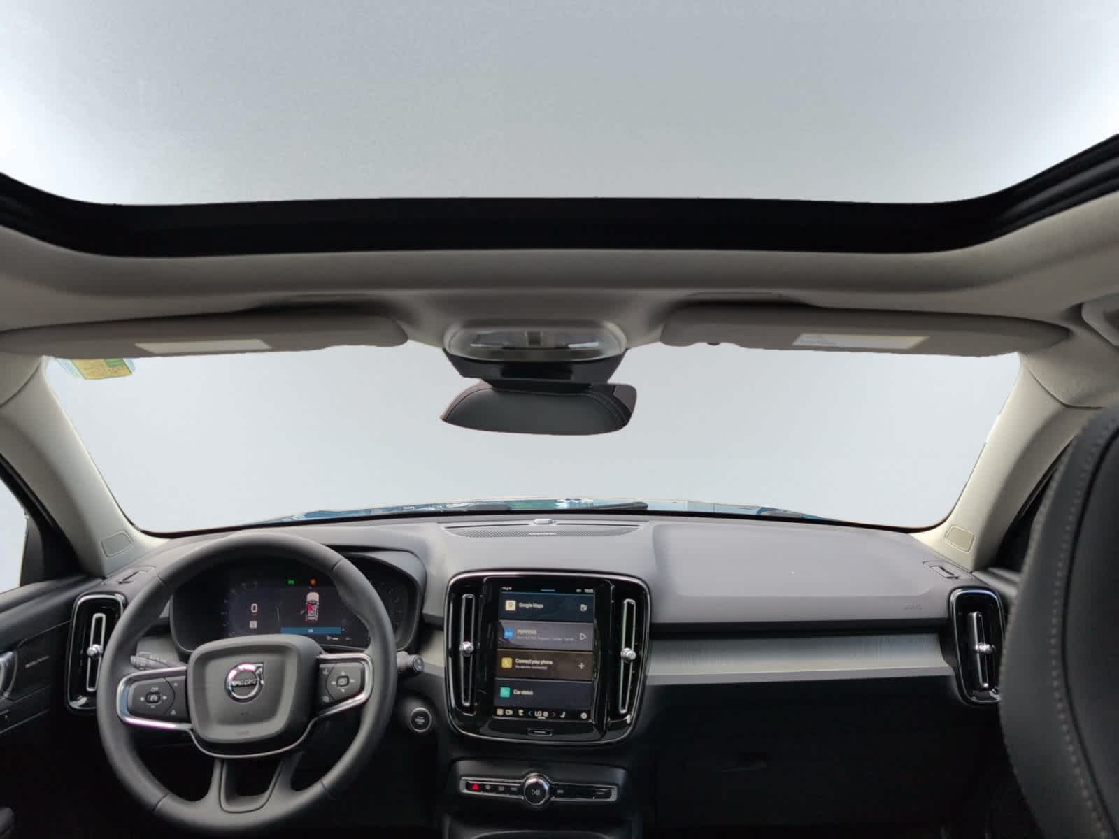 used 2024 Volvo XC40 B5 A ULT car, priced at $44,998