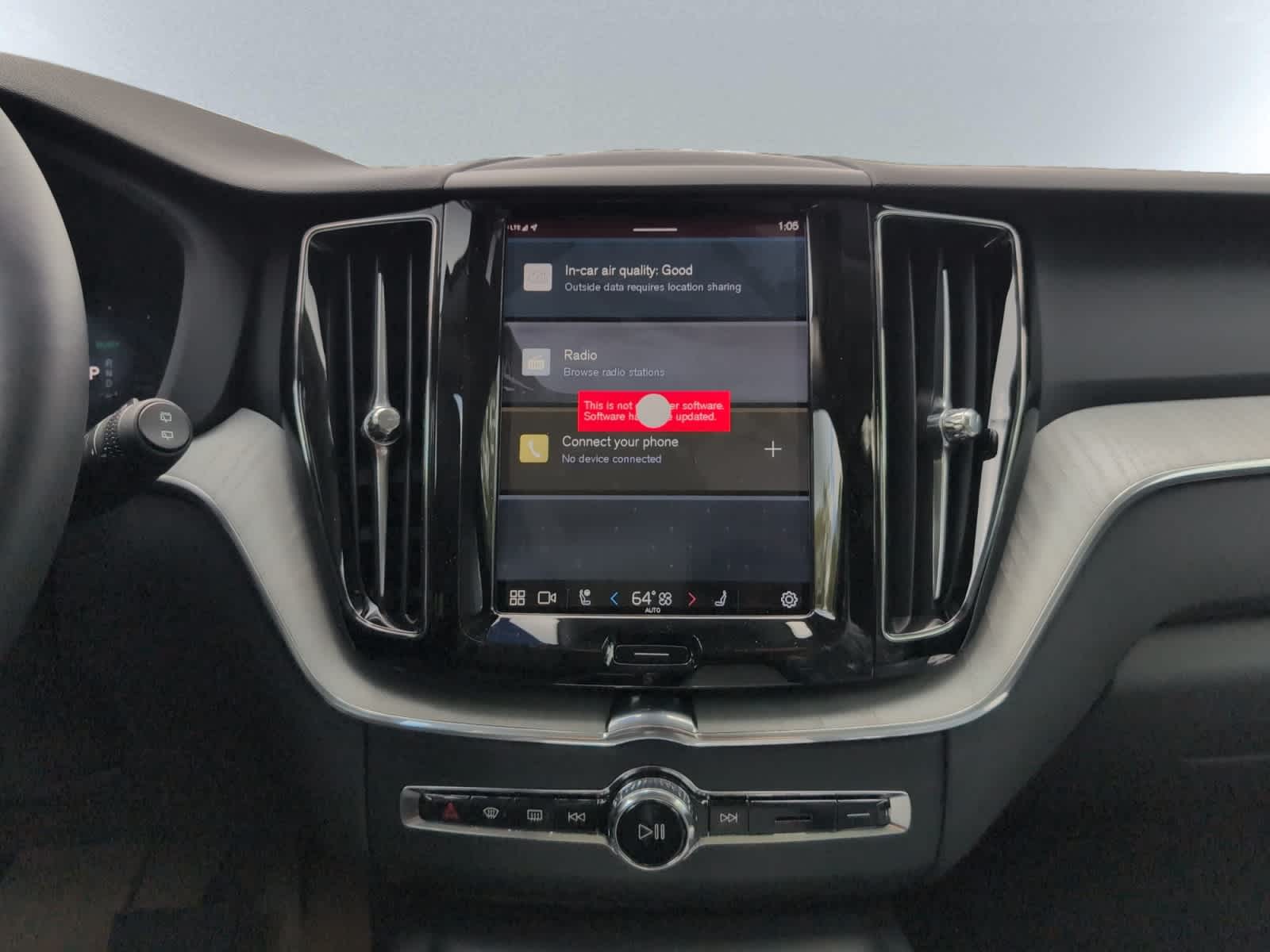 new 2025 Volvo XC60 plug-in hybrid car, priced at $66,260
