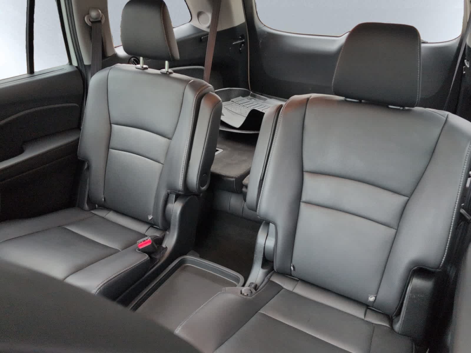 used 2021 Honda Pilot car, priced at $29,998