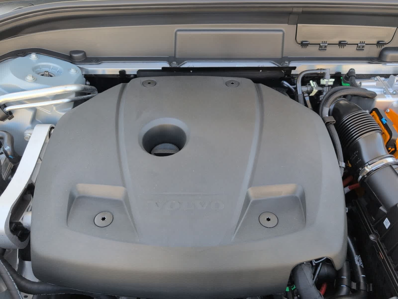 new 2025 Volvo XC60 plug-in hybrid car, priced at $71,510