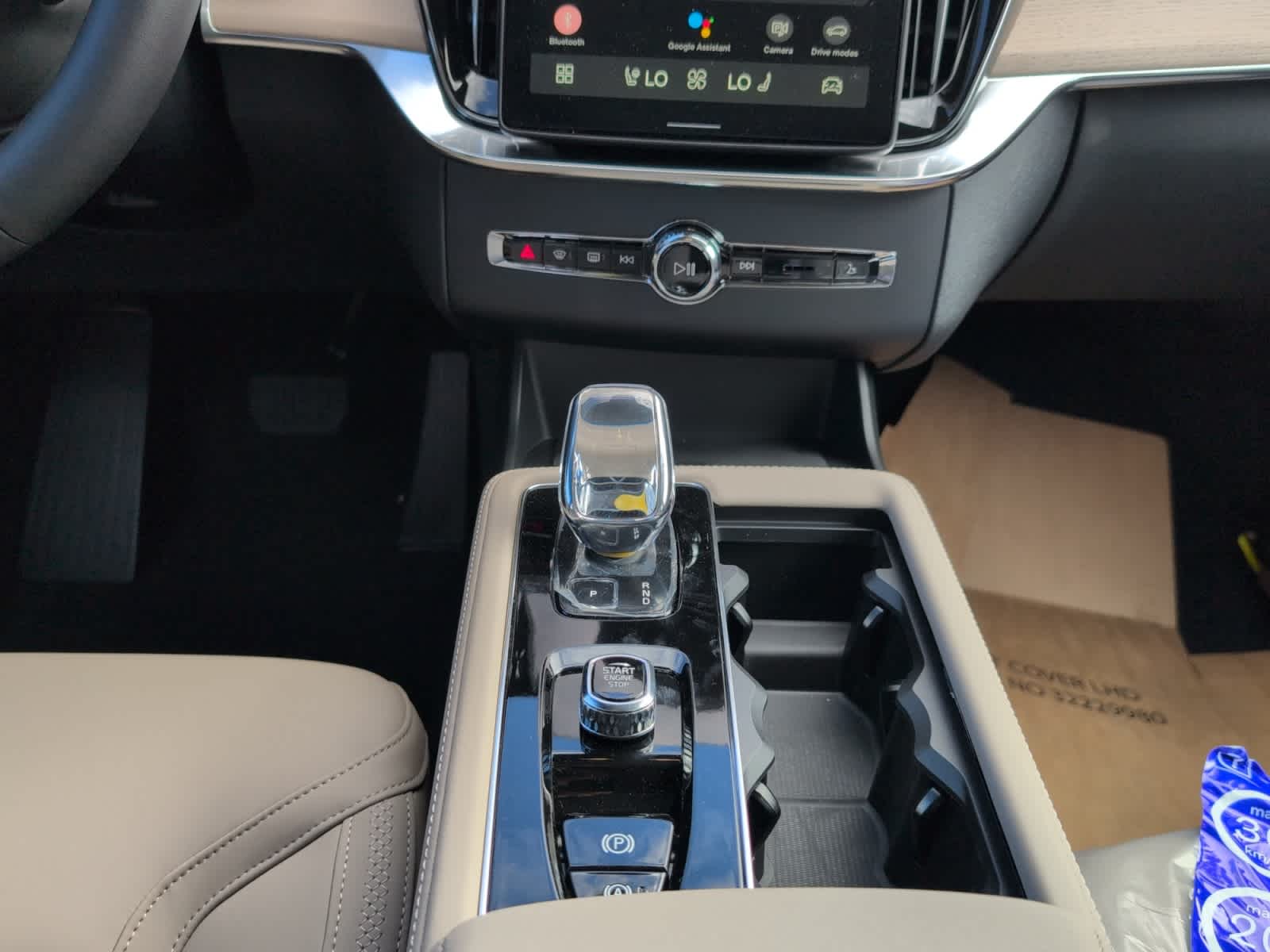 new 2025 Volvo XC90 car, priced at $60,545