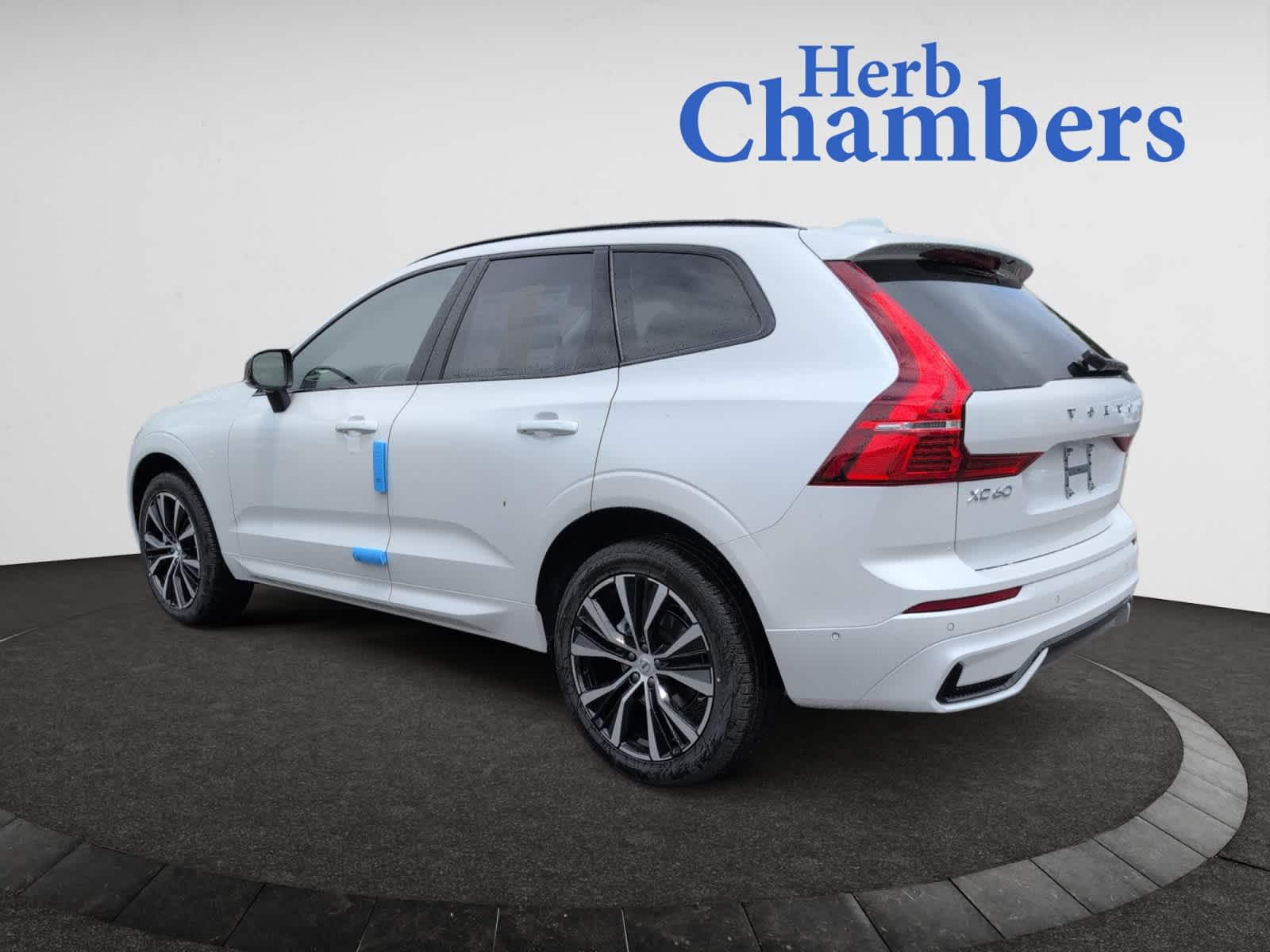 new 2025 Volvo XC60 car, priced at $56,505