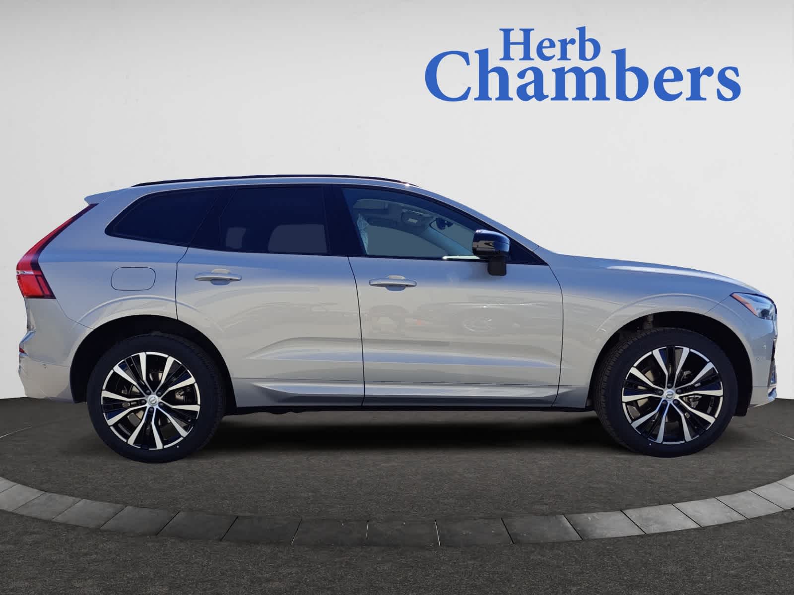 new 2025 Volvo XC60 car, priced at $56,140