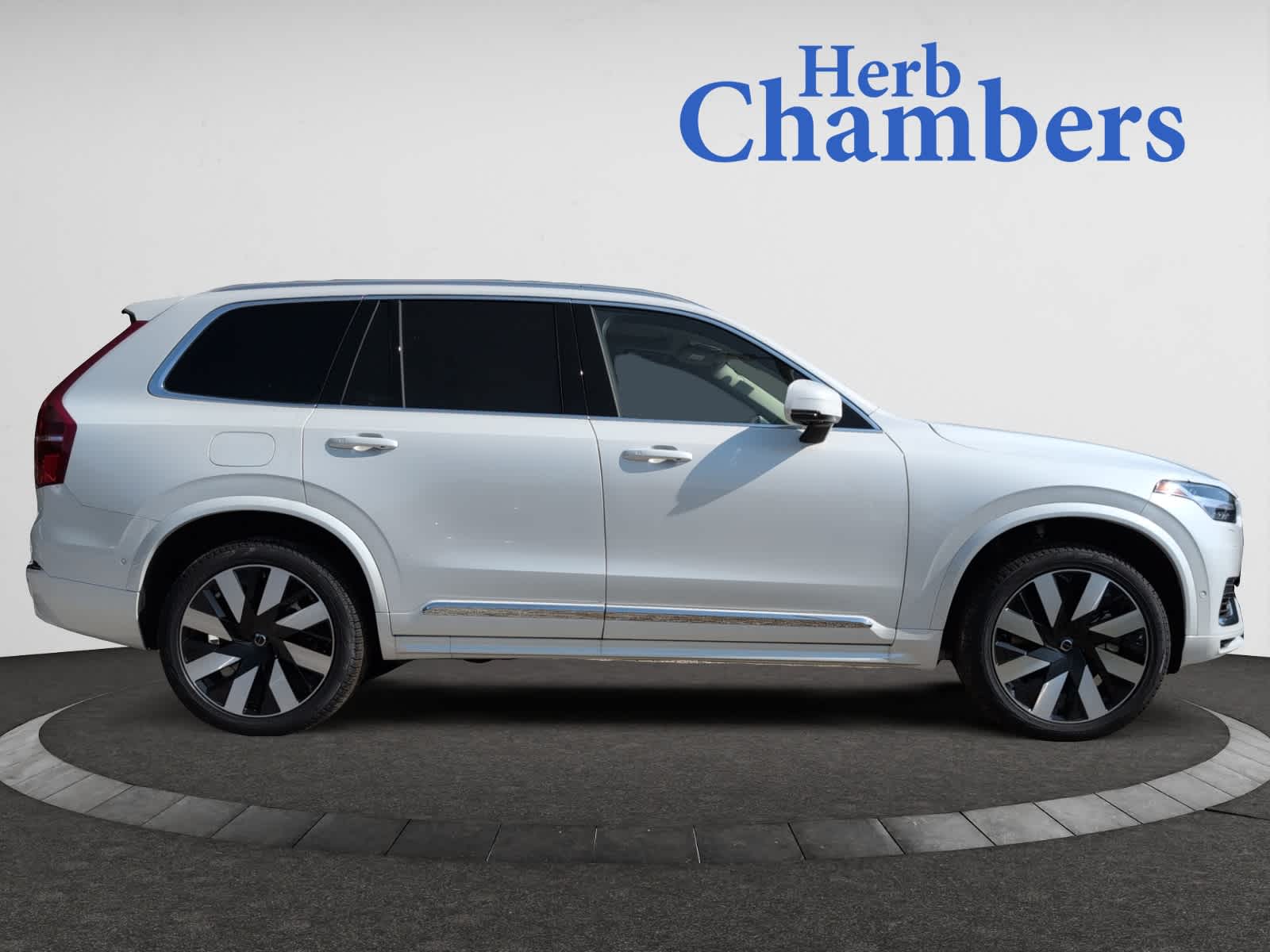 new 2025 Volvo XC90 plug-in hybrid car, priced at $78,455