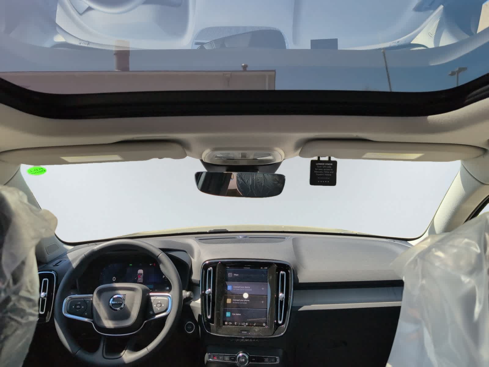 new 2025 Volvo XC40 car, priced at $46,035