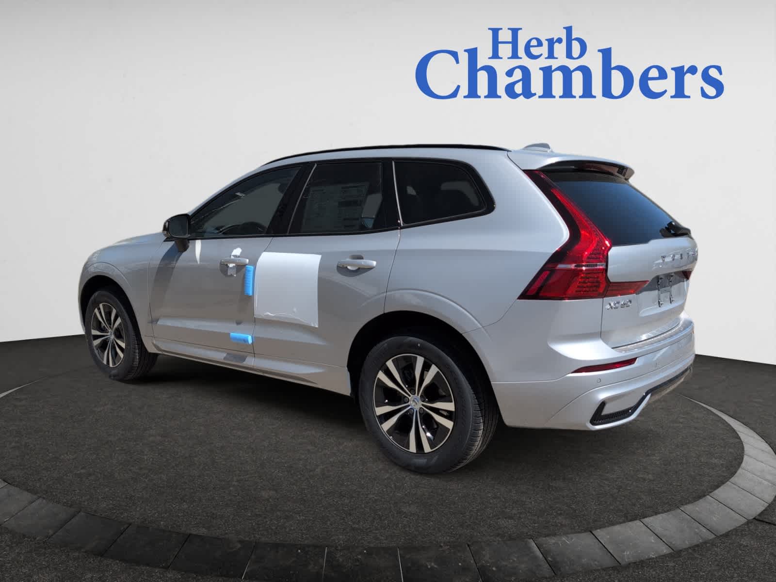 new 2025 Volvo XC60 car, priced at $50,300