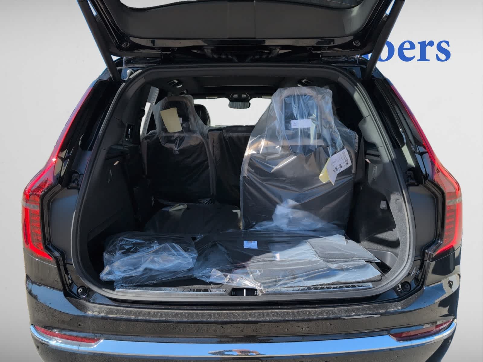 new 2025 Volvo XC90 plug-in hybrid car, priced at $77,895