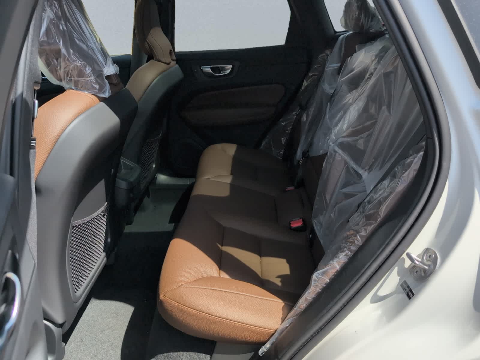new 2025 Volvo XC60 car, priced at $54,545
