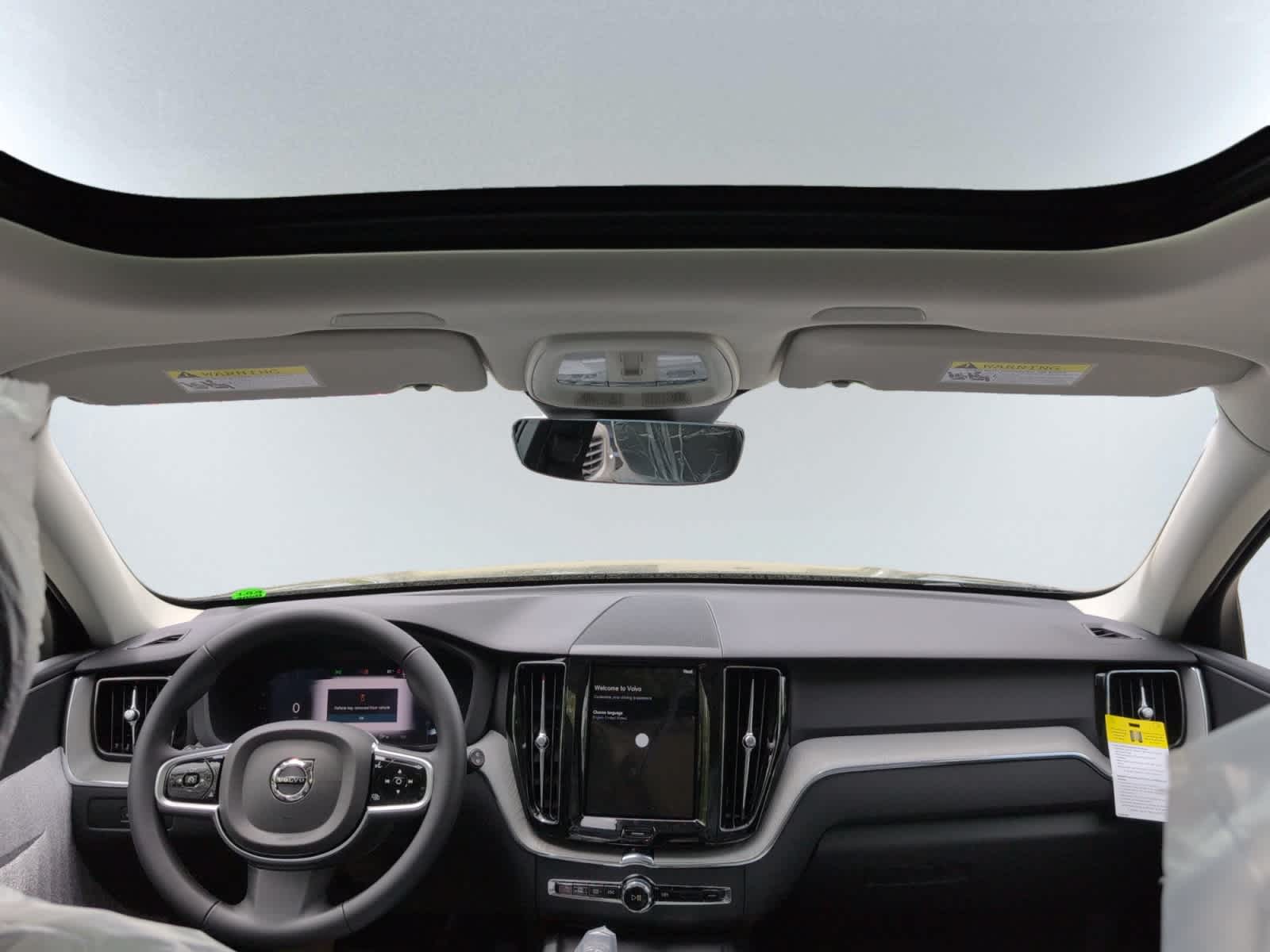 new 2025 Volvo XC60 car, priced at $55,360