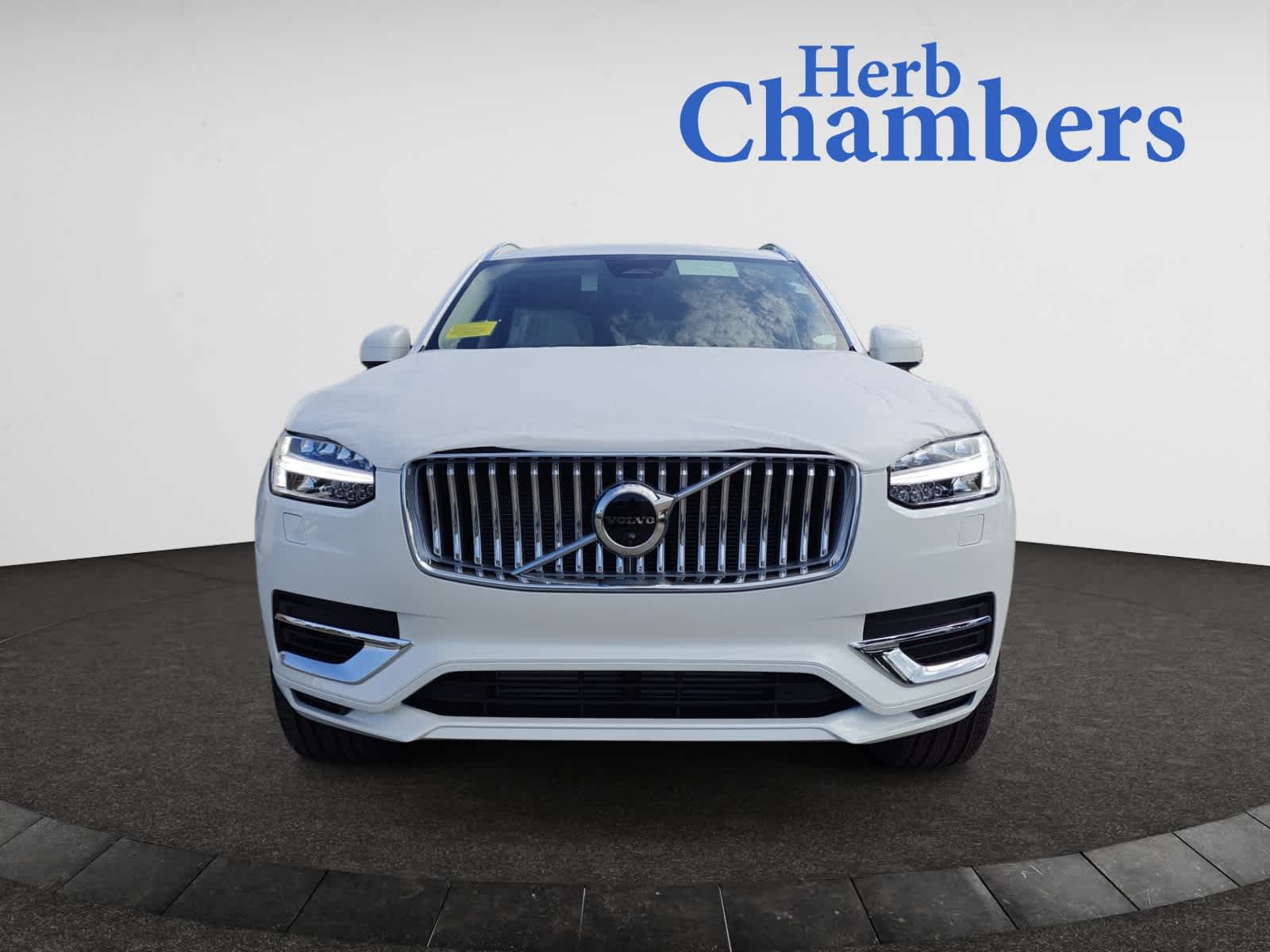 new 2025 Volvo XC90 II car, priced at $77,955