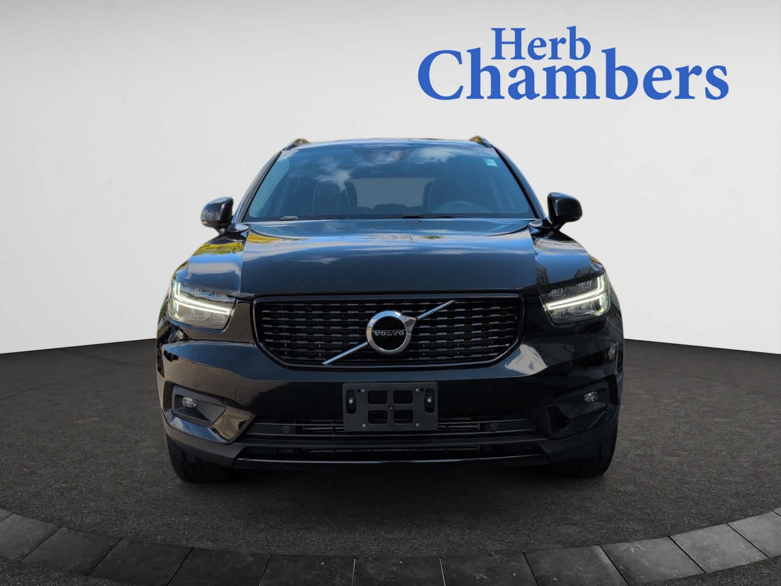 used 2021 Volvo XC40 car, priced at $32,498