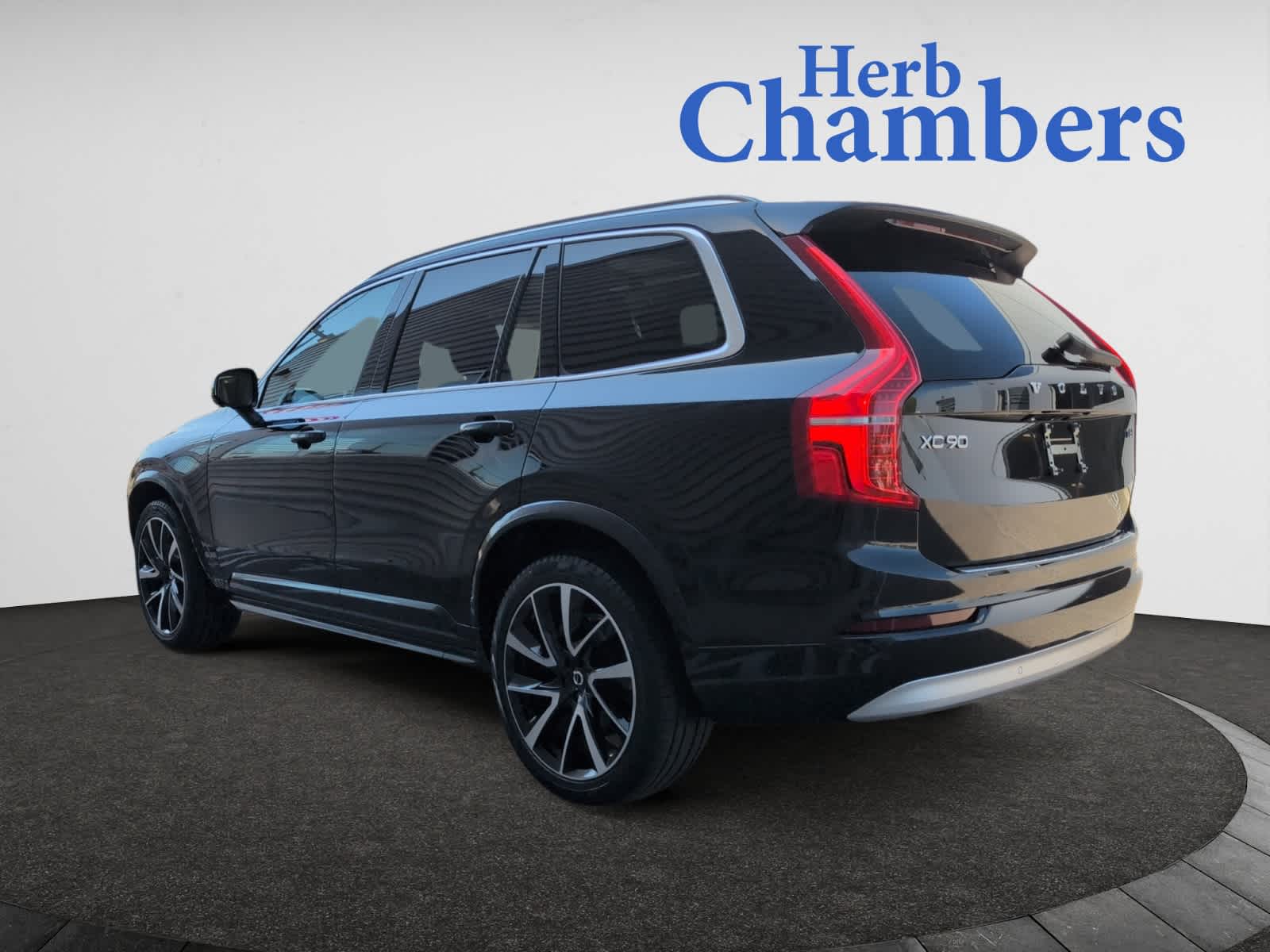 used 2022 Volvo XC90 car, priced at $42,998