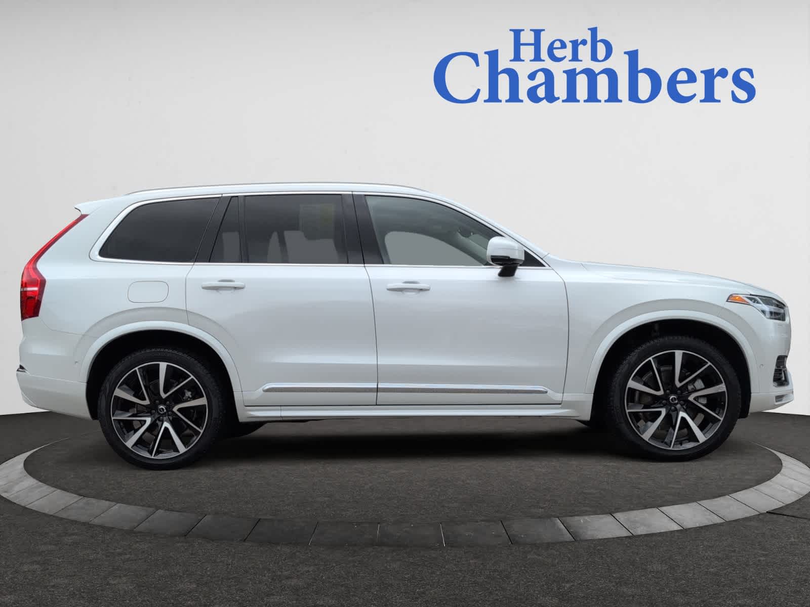 new 2024 Volvo XC90 car, priced at $55,998