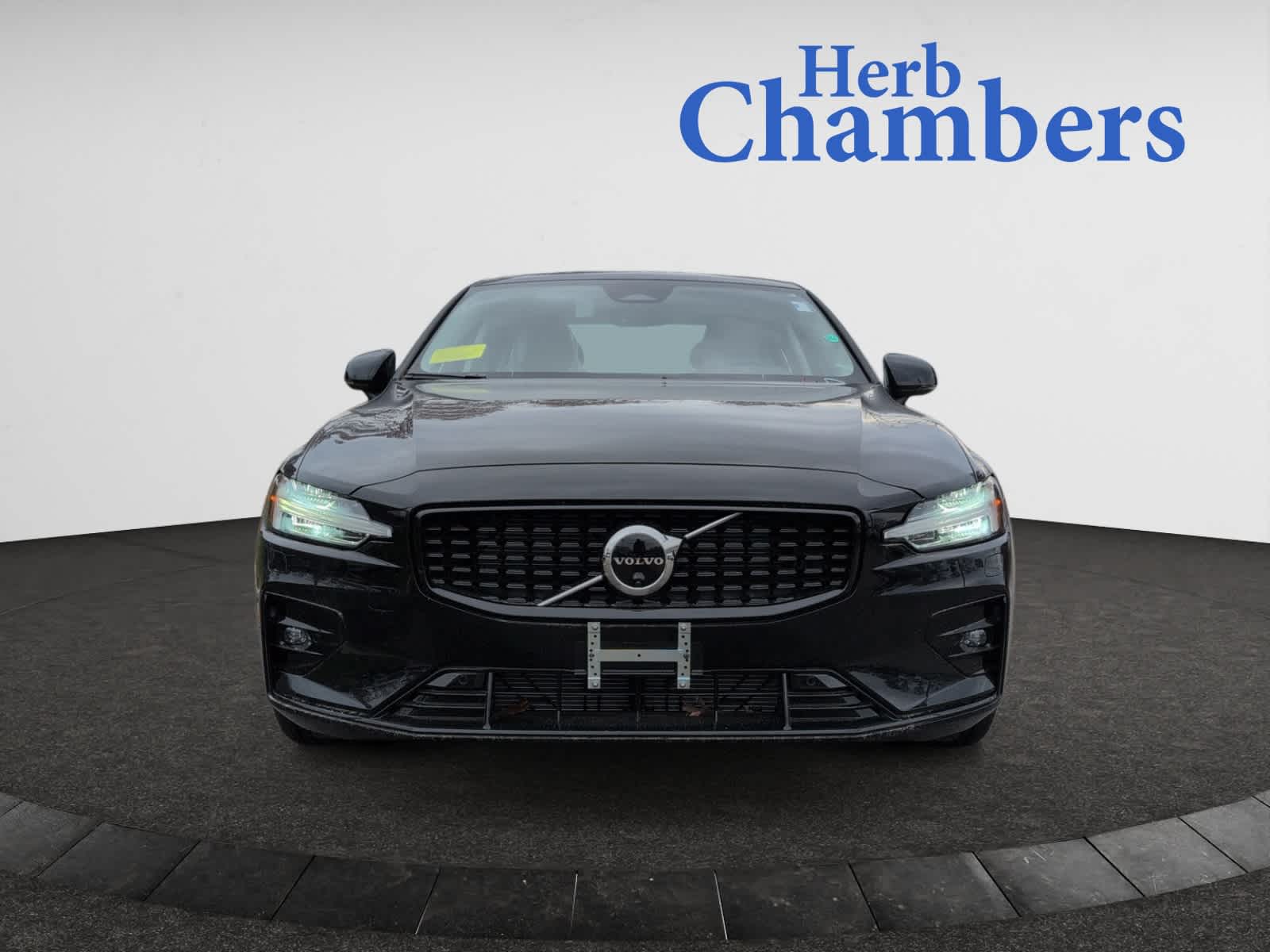 new 2024 Volvo S60 car, priced at $49,575