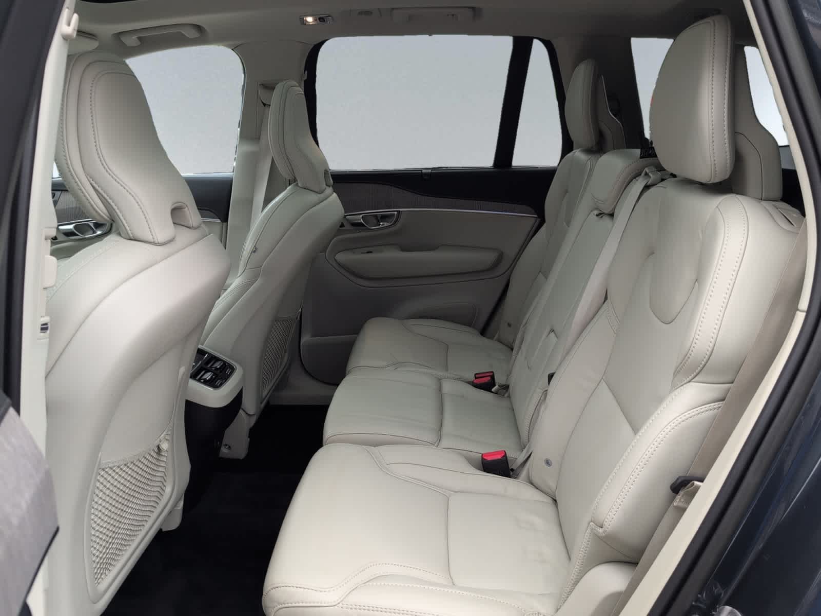 used 2022 Volvo XC90 car, priced at $46,998