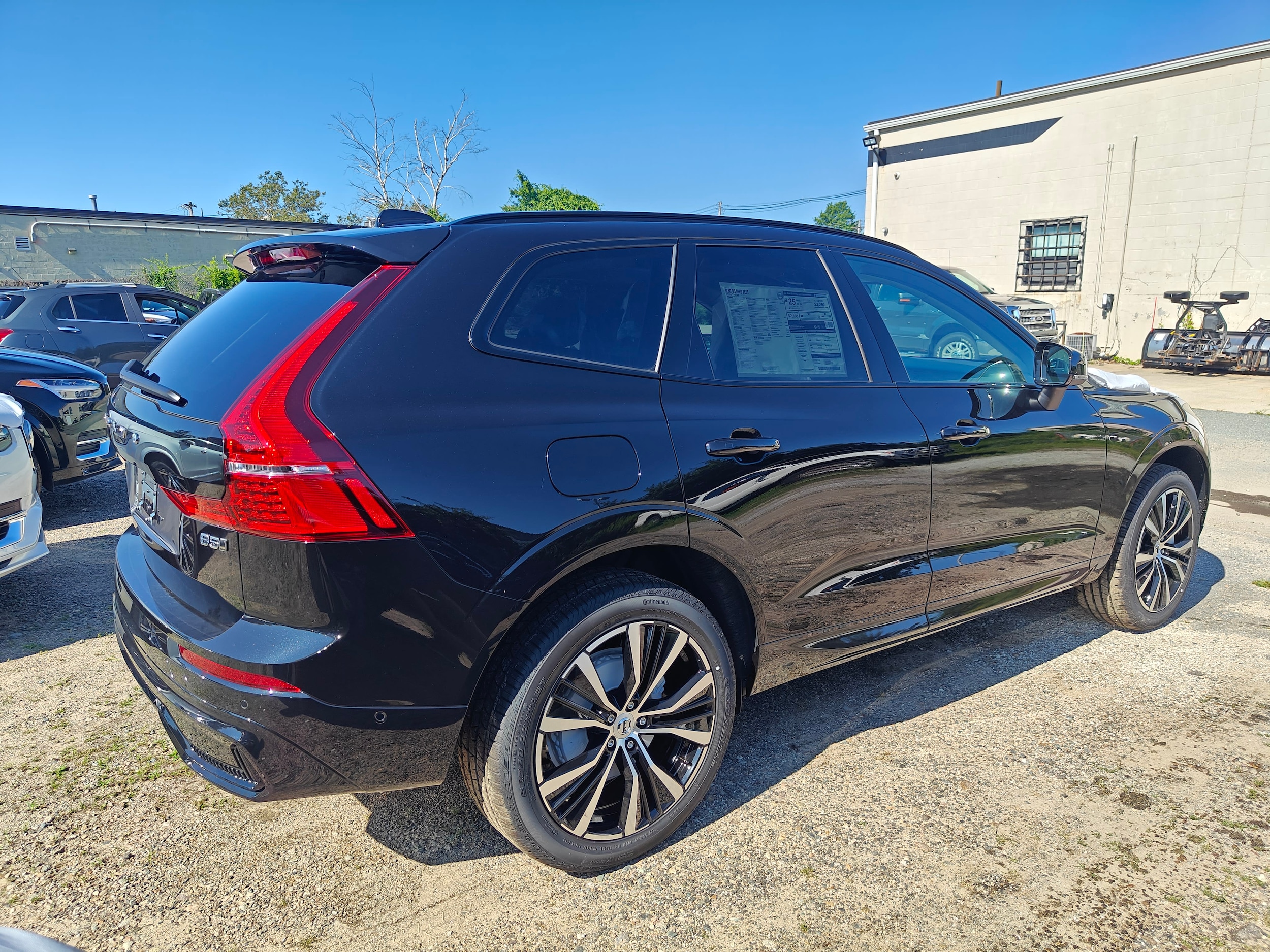 new 2024 Volvo XC60 car, priced at $55,465