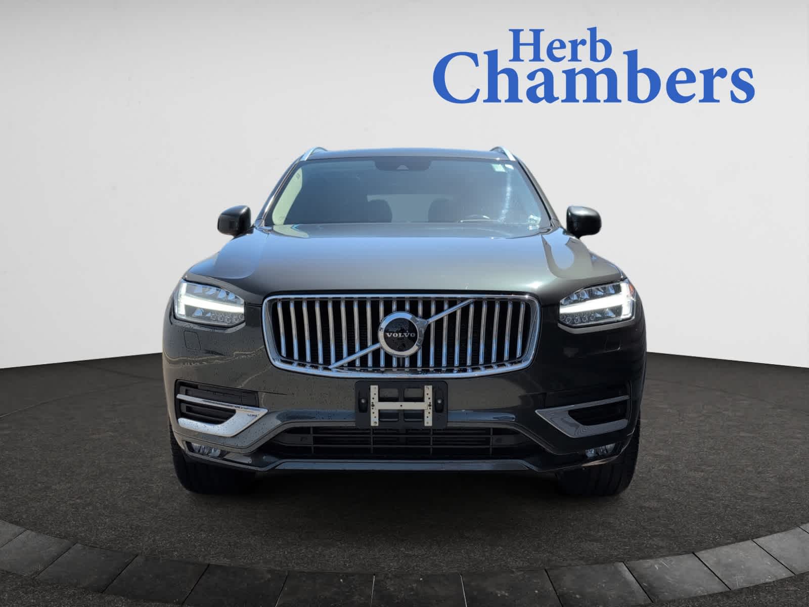 used 2022 Volvo XC90 car, priced at $32,998