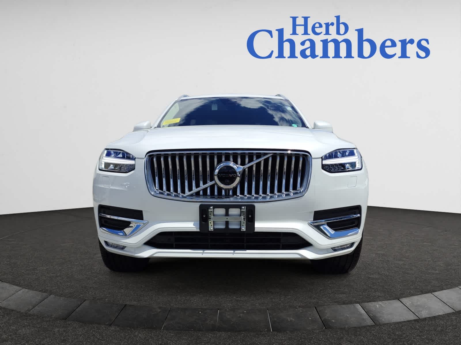 new 2024 Volvo XC90 car, priced at $71,395