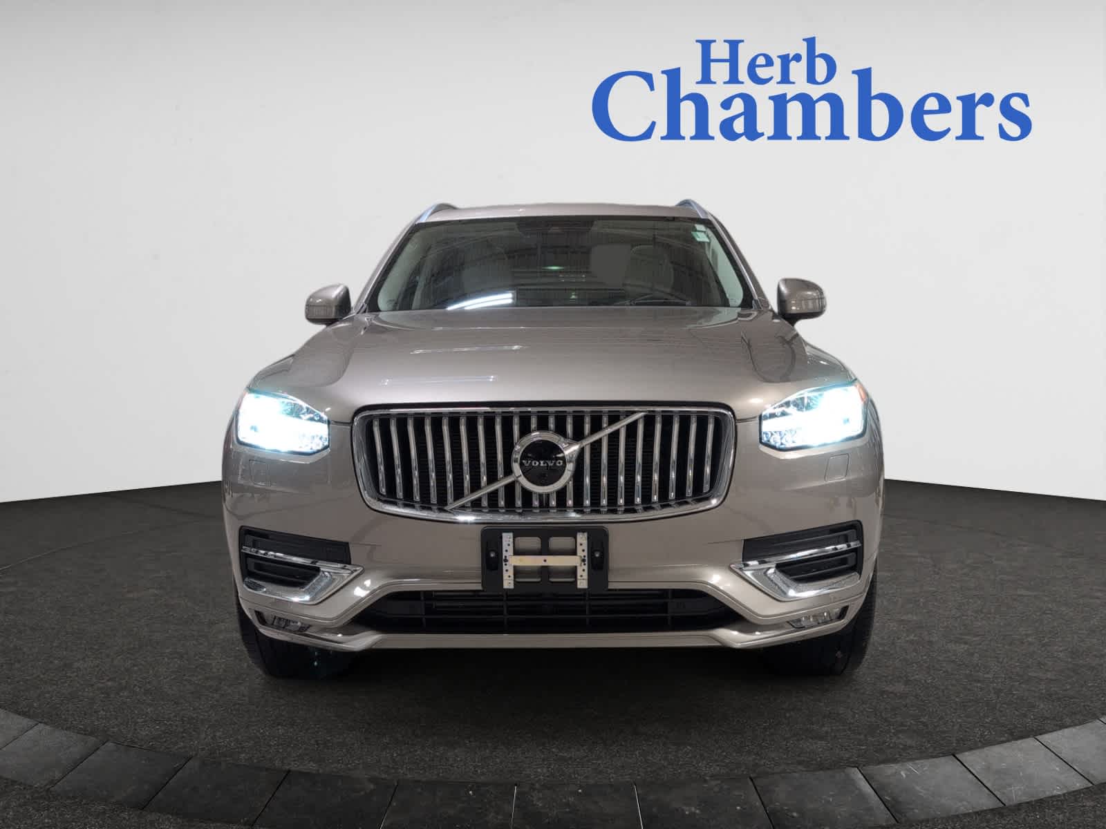 used 2022 Volvo XC90 car, priced at $42,998