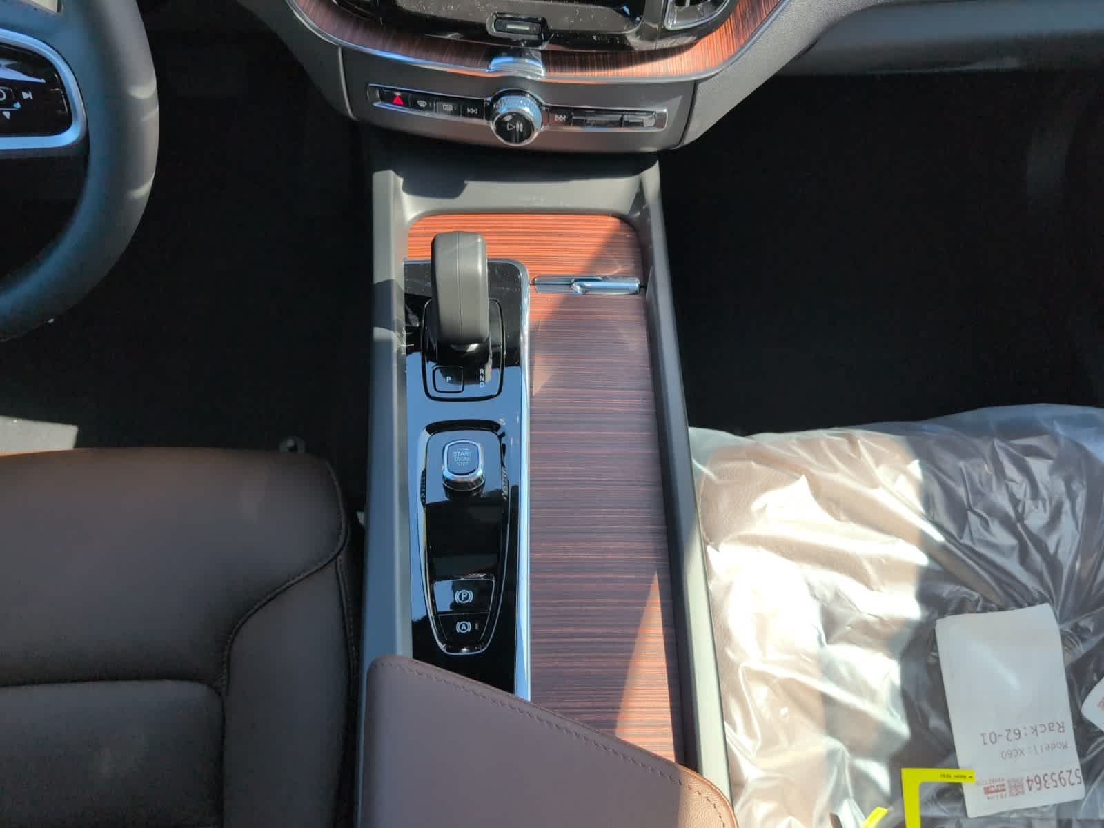 new 2025 Volvo XC60 car, priced at $54,545