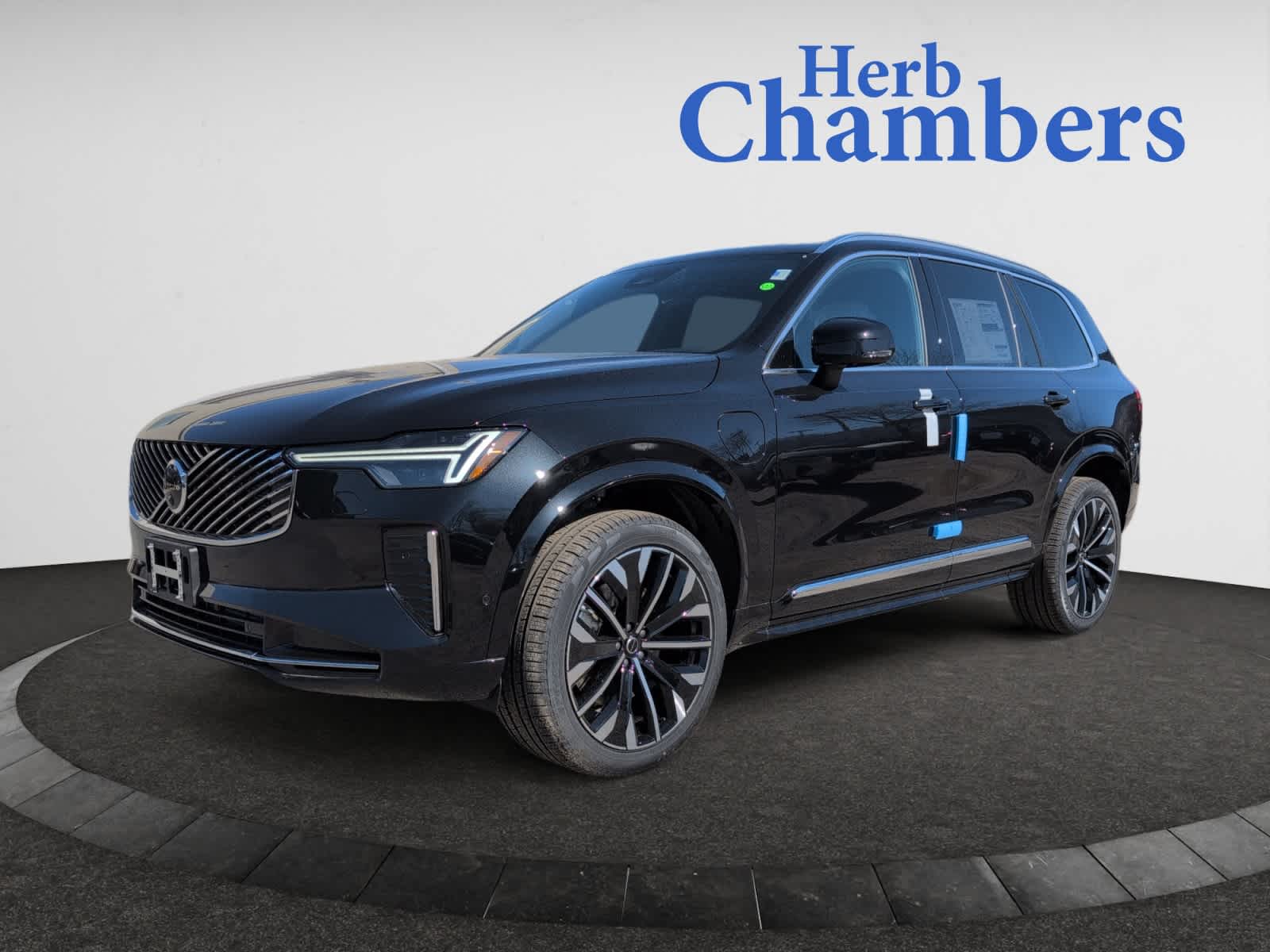 new 2025 Volvo XC90 plug-in hybrid car, priced at $77,895