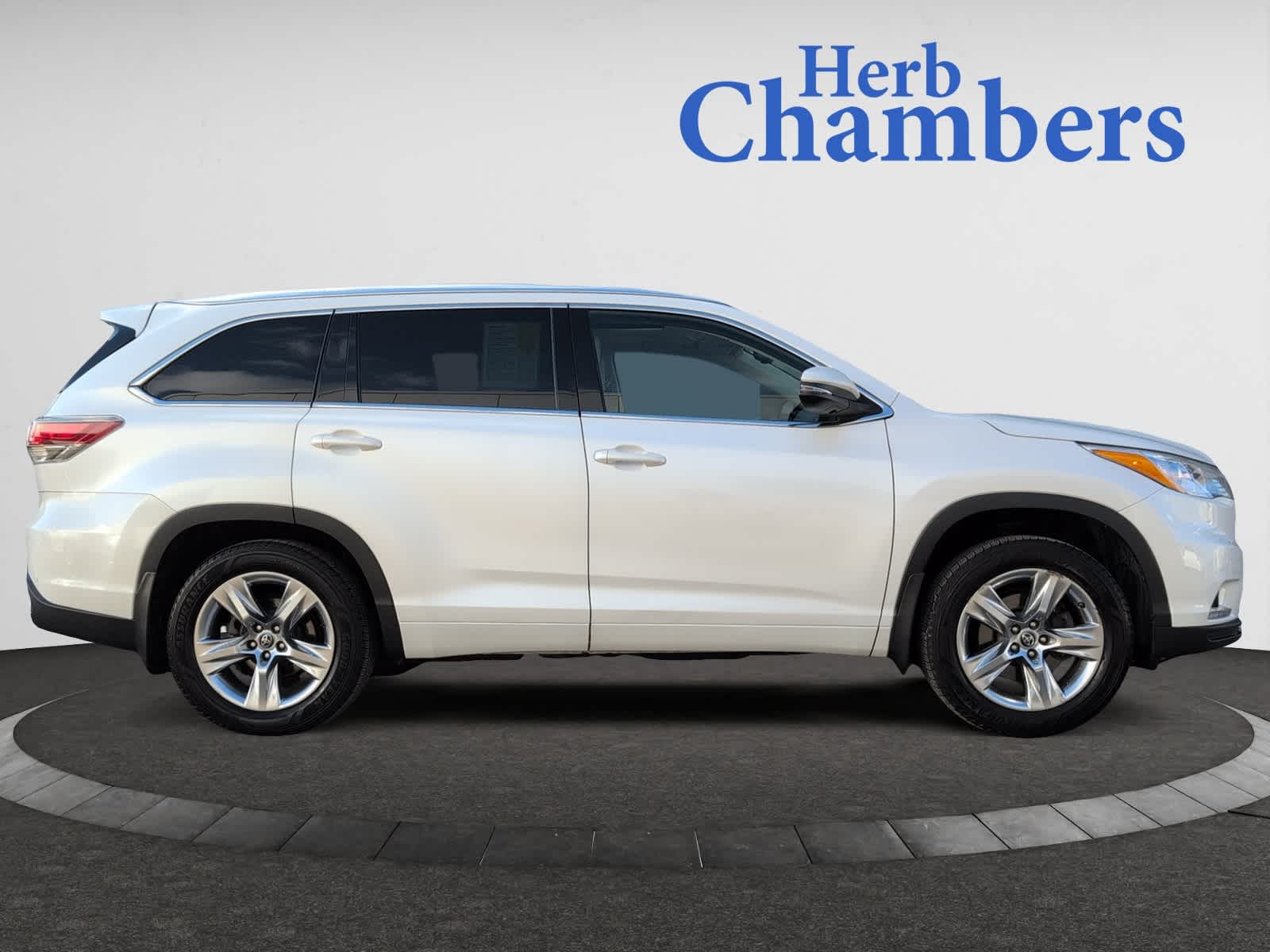 used 2016 Toyota Highlander car, priced at $21,998