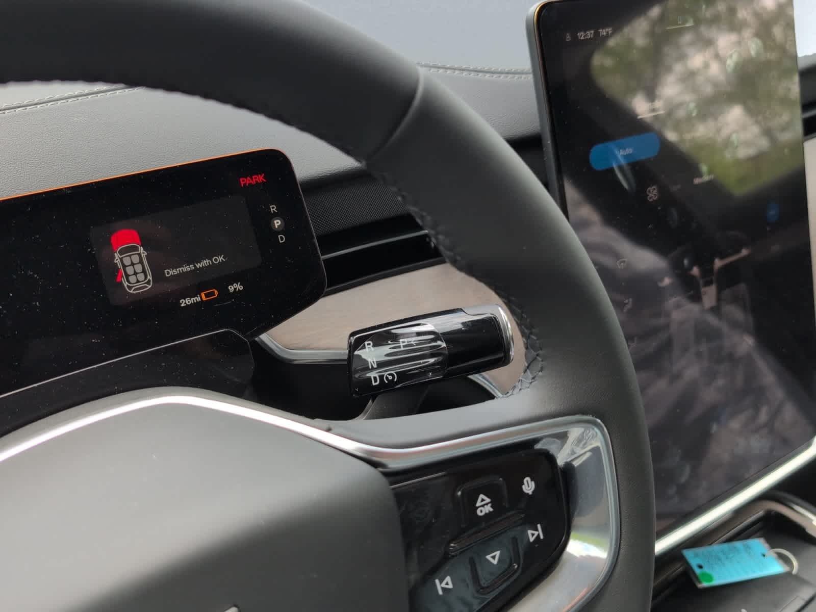 new 2025 Volvo EX90 car, priced at $95,190