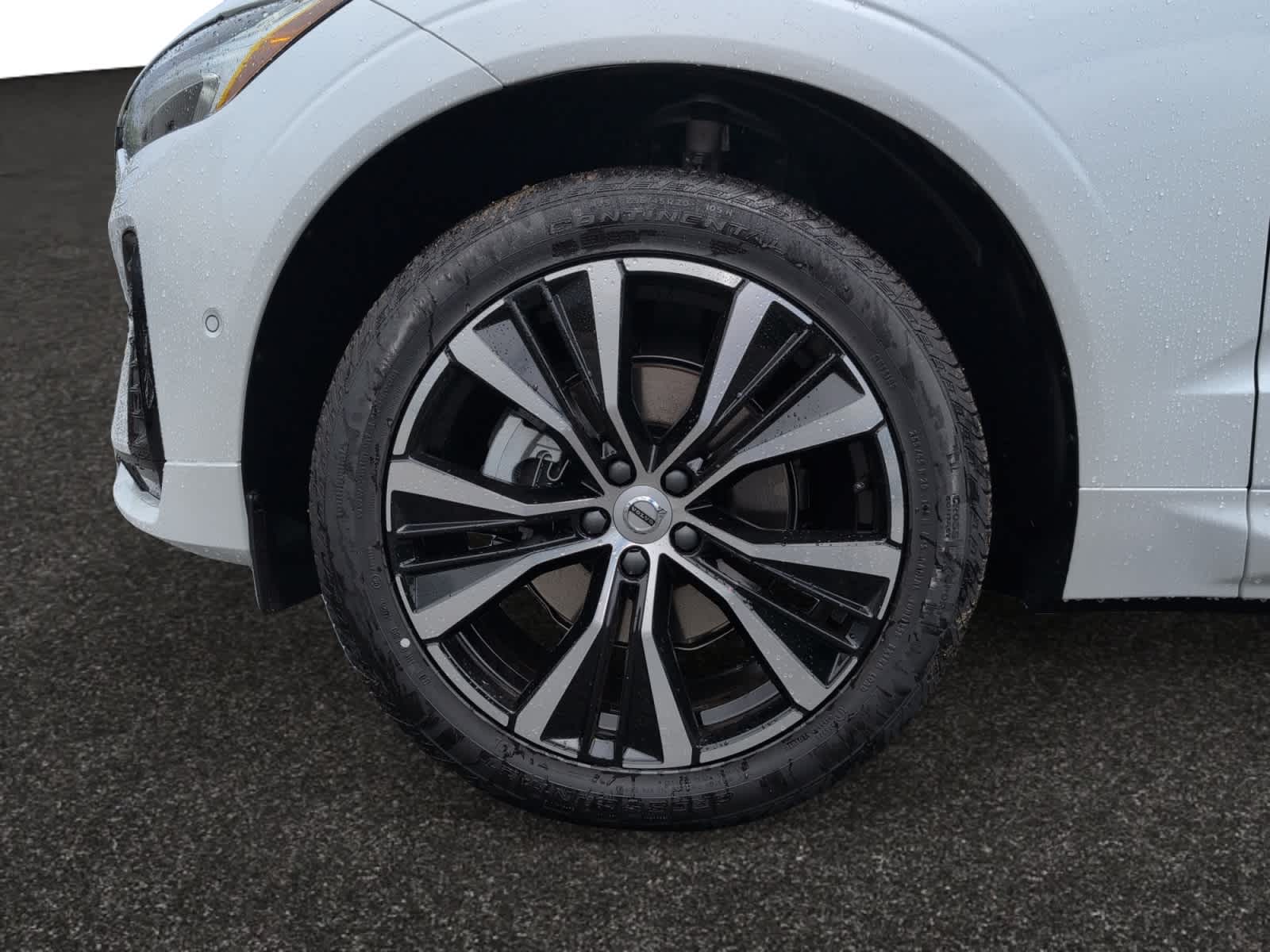 new 2025 Volvo XC60 car, priced at $56,505