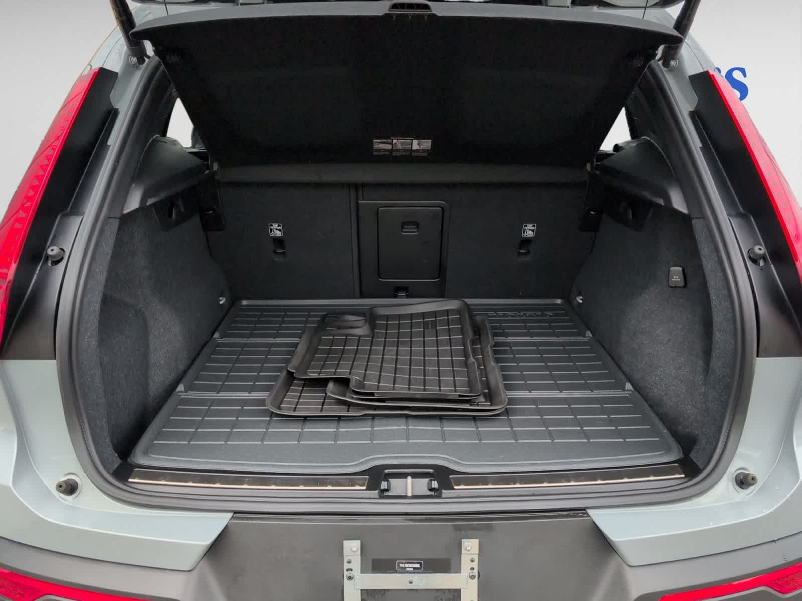new 2024 Volvo XC40 car, priced at $51,130