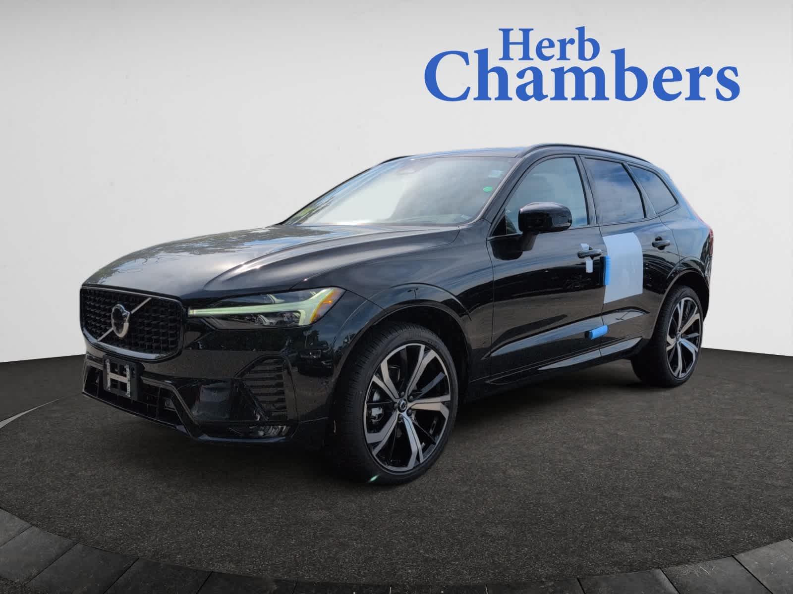 new 2025 Volvo XC60 car, priced at $60,640