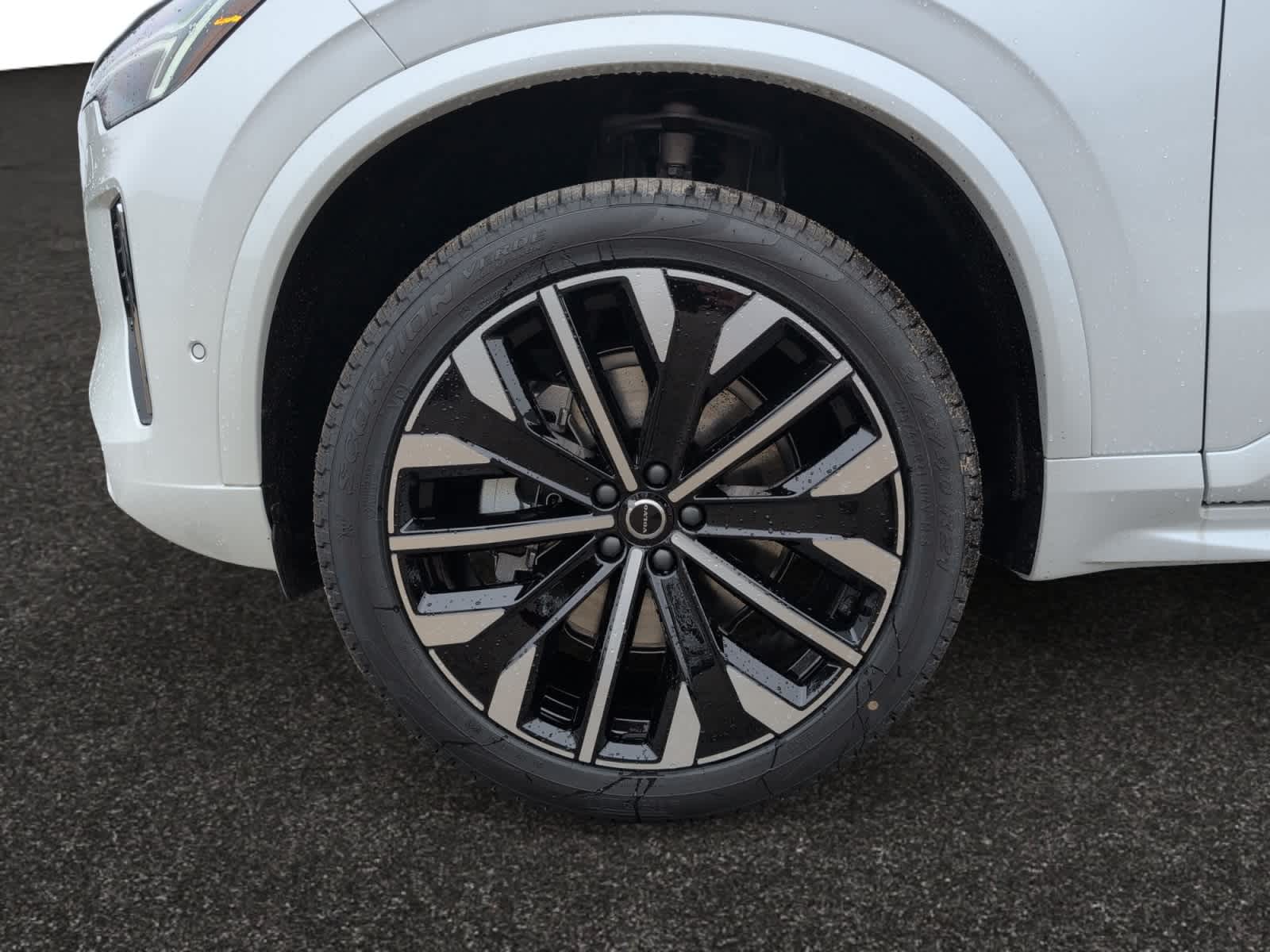 new 2025 Volvo XC90 car, priced at $72,585