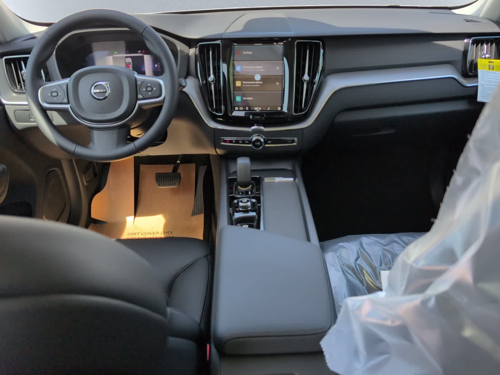 new 2025 Volvo XC60 car, priced at $50,300