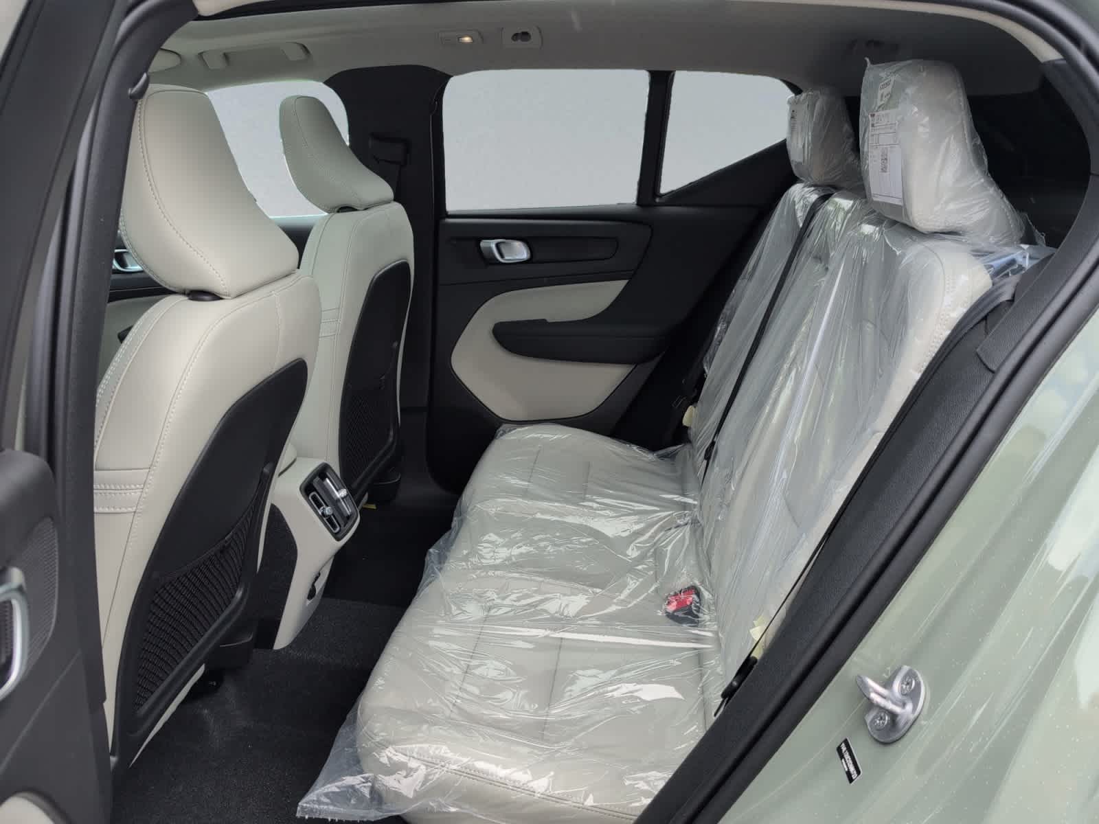 new 2025 Volvo XC40 car, priced at $49,810