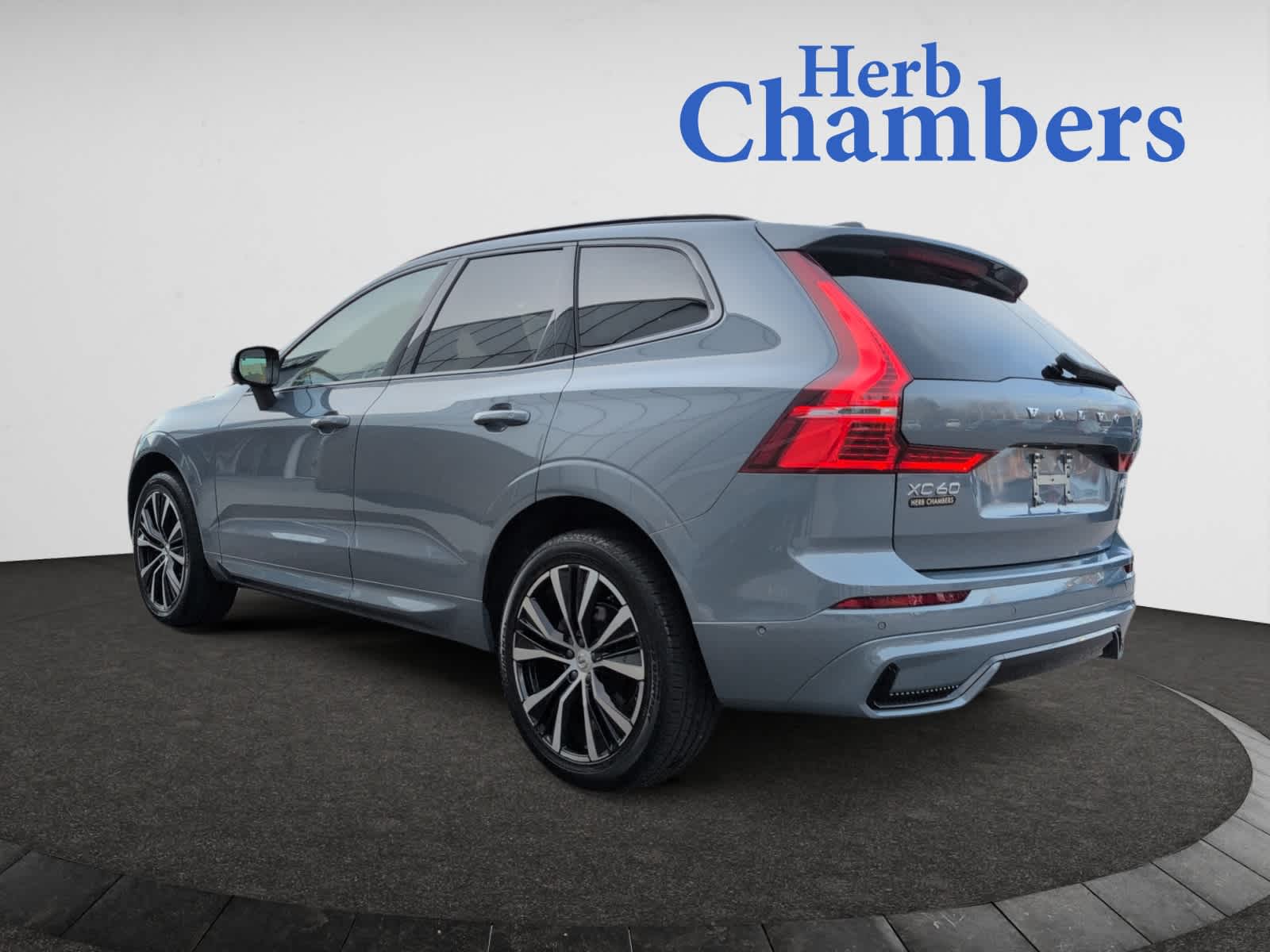 used 2023 Volvo XC60 car, priced at $38,998