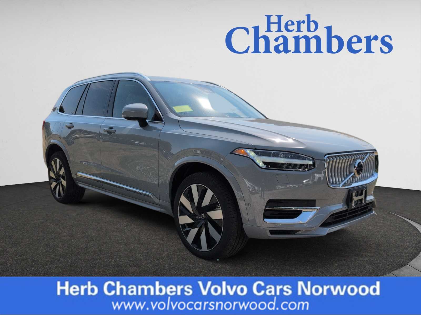 new 2025 Volvo XC90 plug-in hybrid car, priced at $85,855