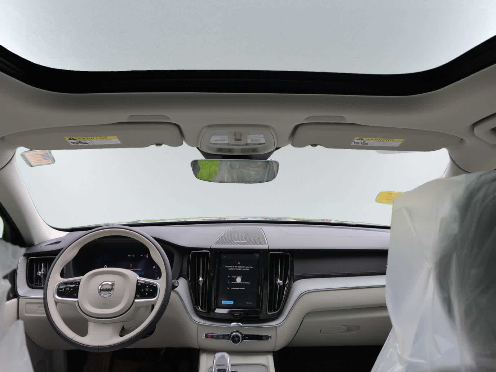 new 2025 Volvo XC60 car, priced at $61,005