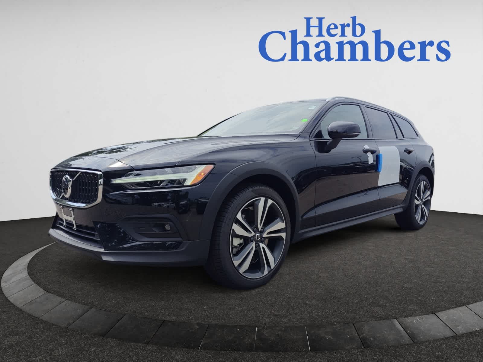 new 2024 Volvo V60 Cross Country car, priced at $55,225