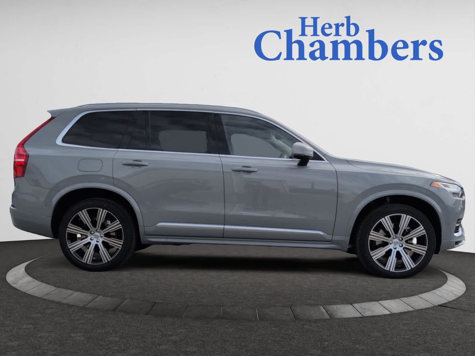 new 2025 Volvo XC90 plug-in hybrid car, priced at $77,955