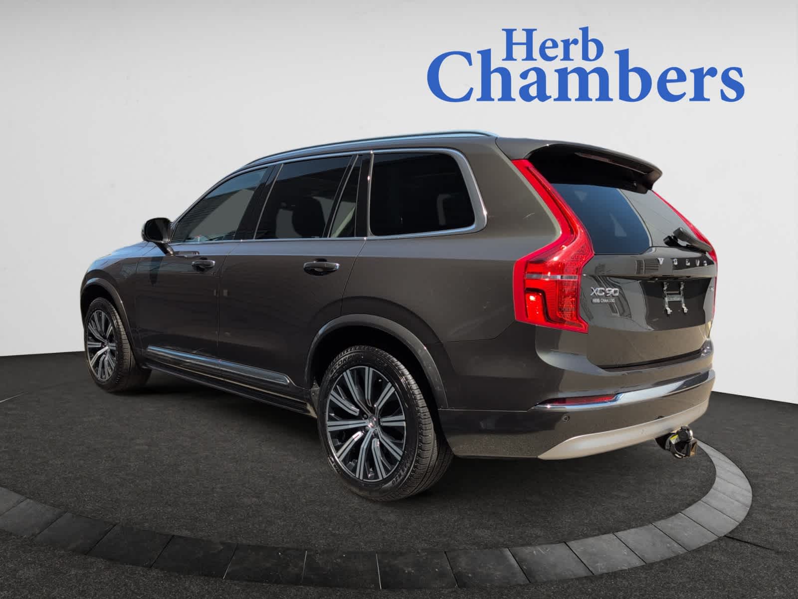 used 2022 Volvo XC90 car, priced at $32,998