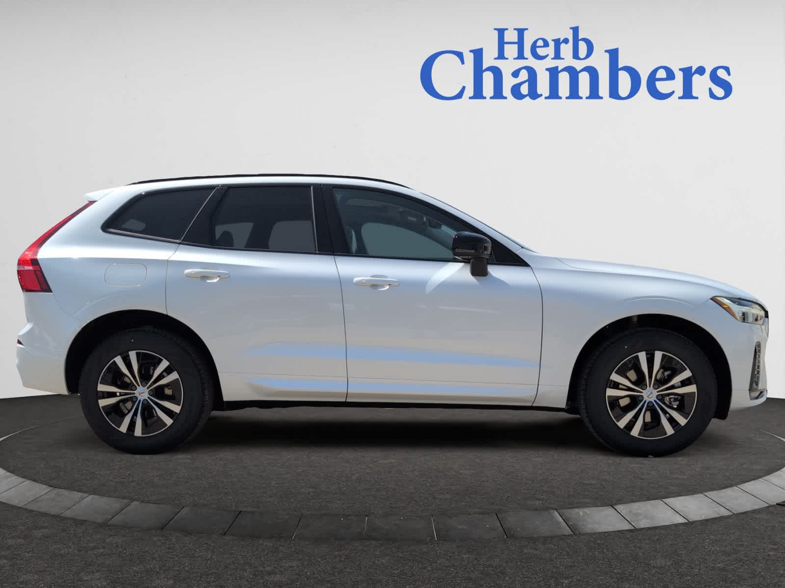 new 2025 Volvo XC60 car, priced at $50,300